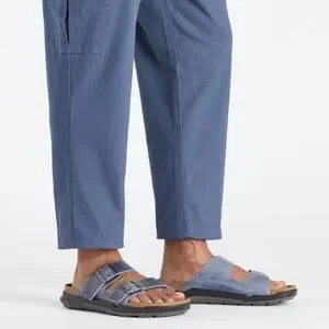 Arizona Crosstown Men
Oiled Leather-Elemental Blue 43 US 10-10.5
$145 preowned Arizona Oiled Leather in Color Elemental Blue | BIRKENSTOCK US main image 3